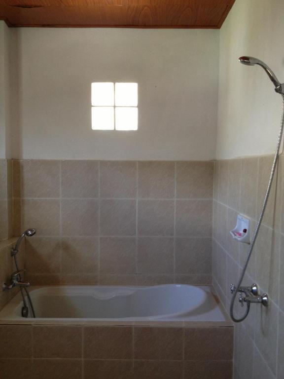 Malibu Beach Bungalows Chaloklum Room photo